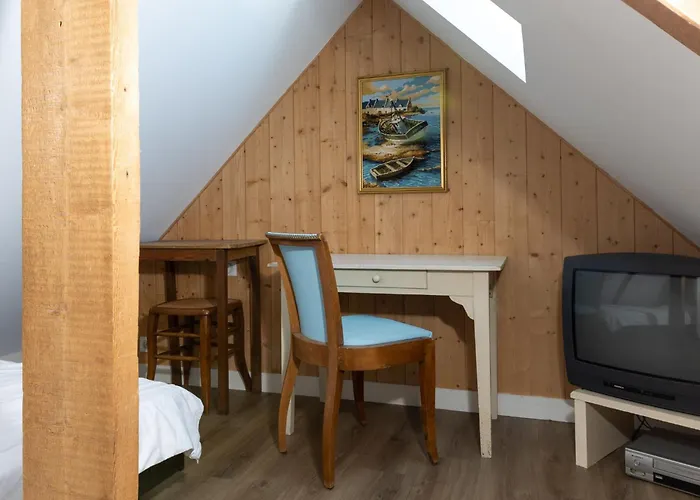 Holiday Home L'Eglantine-100 M De La Plage By Interhome